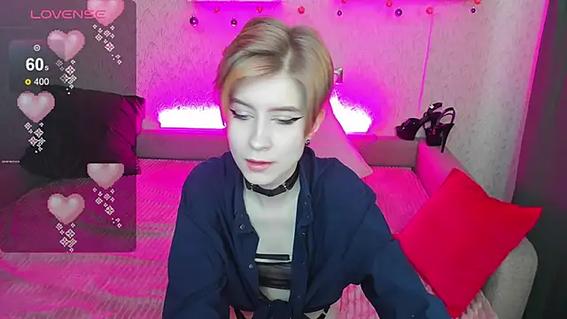 Snapshot of Angel_Jules chatting on 12-19-24, 03:51 Angel Jules online show from 12-19-24, 03:51