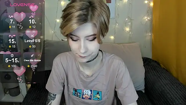 Snapshot of Angel_Jules chatting on 12-30-24, 04:20 Angel Jules online show from 12-30-24, 04:20