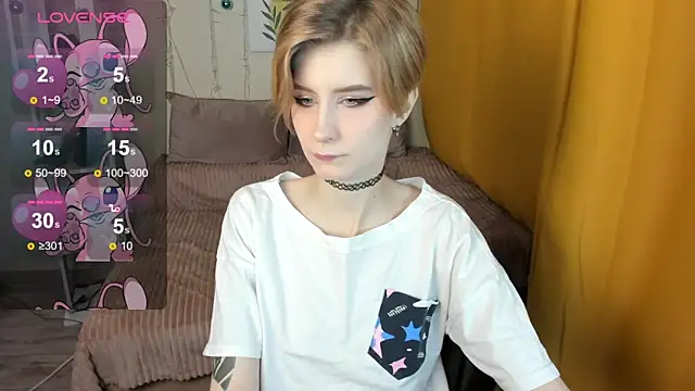 Snapshot of Angel_Jules chatting on 01-10-25, 01:10 Angel Jules online show from 01-10-25, 01:10