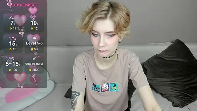 Snapshot of Angel_Jules chatting on 02-11-25, 01:20 Angel Jules online show from 02-11-25, 01:20