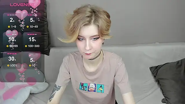 Snapshot of Angel_Jules chatting on 02-11-25, 04:22 Angel Jules online show from 02-11-25, 04:22