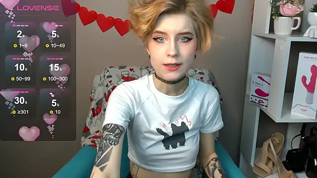 Snapshot of Angel_Jules chatting on 02-15-25, 04:03 Angel Jules online show from 02-15-25, 04:03