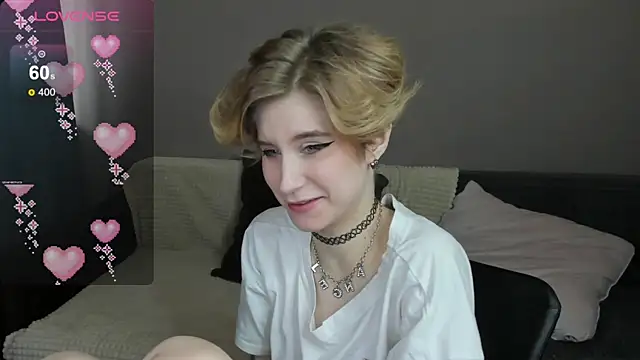 Snapshot of Angel_Jules chatting on 02-21-25, 04:07 Angel Jules online show from 02-21-25, 04:07