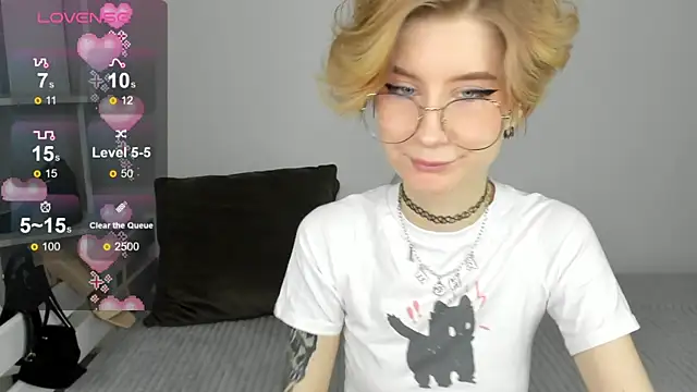 Snapshot of Angel_Jules chatting on 02-26-25, 01:00 Angel Jules online show from 02-26-25, 01:00