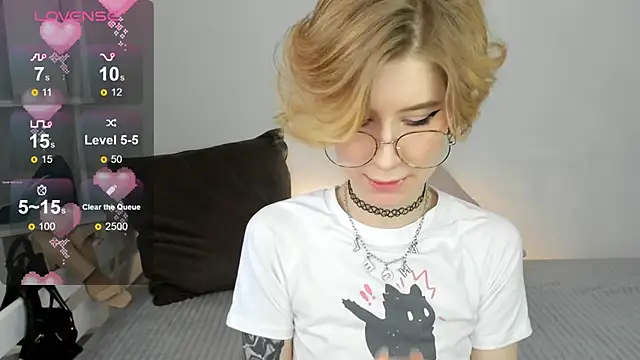 Snapshot of Angel_Jules chatting on 02-26-25, 04:03 Angel Jules online show from 02-26-25, 04:03