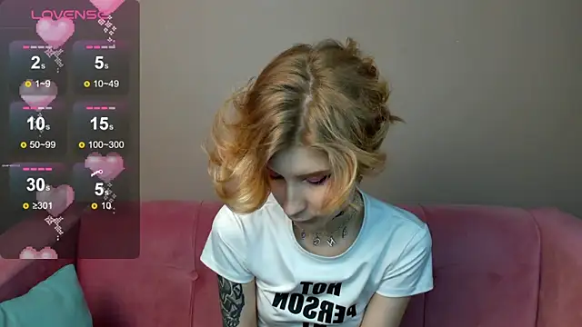 Snapshot of Angel_Jules chatting on 03-15-25, 04:02 Angel Jules online show from 03-15-25, 04:02