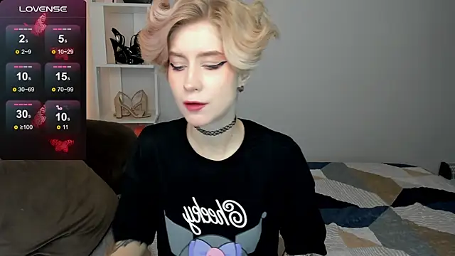 Snapshot of Angel_Jules chatting on 09-15-25, 12:43 Angel Jules online show from 09-15-25, 12:43