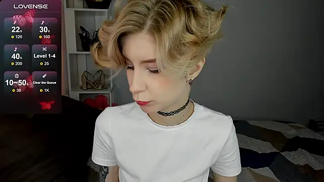 Snapshot of Angel_Jules chatting on 09-18-25, 12:34 Angel Jules online show from 09-18-25, 12:34