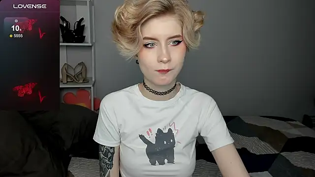 Snapshot of Angel_Jules chatting on 09-22-25, 12:45 Angel Jules online show from 09-22-25, 12:45