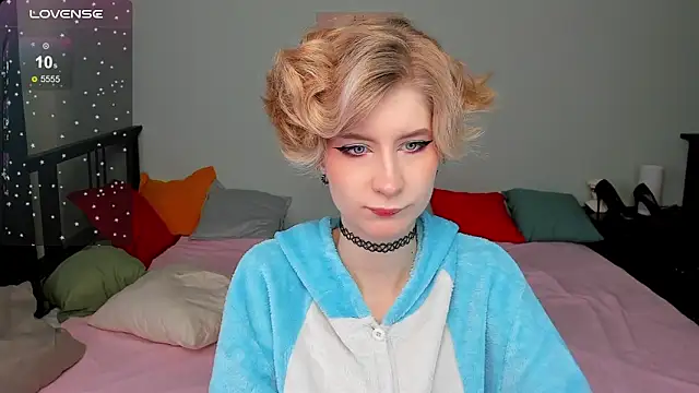 Snapshot of Angel_Jules chatting on 09-25-25, 12:58 Angel Jules online show from 09-25-25, 12:58