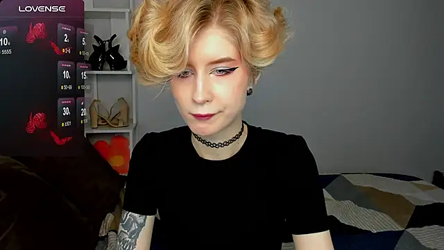 Snapshot of Angel_Jules chatting on 09-28-25, 12:49 Angel Jules online show from 09-28-25, 12:49