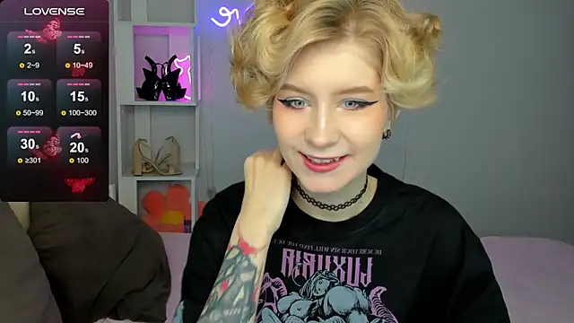 Snapshot of Angel_Jules chatting on 10-03-25, 12:29 Angel Jules online show from 10-03-25, 12:29