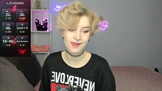 Snapshot of Angel_Jules chatting on 10-19-25, 12:55 Angel Jules online show from 10-19-25, 12:55