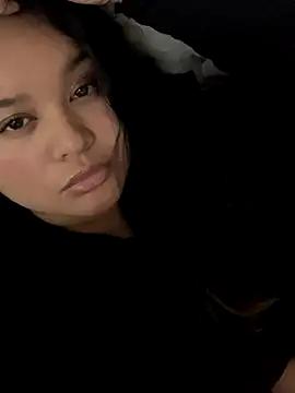 Snapshot of arielopal chatting on 12-14-25, 06:41 arielopal online show from 12-14-25, 06:41