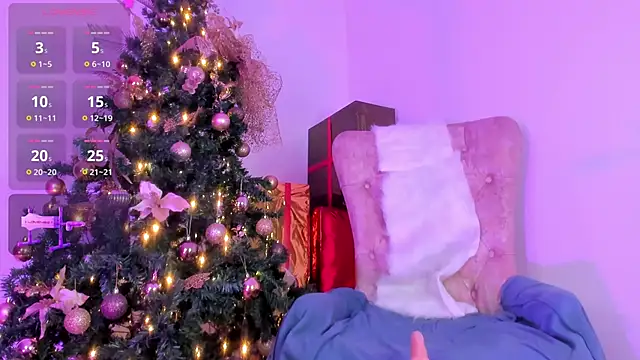 Snapshot of KylieVictoria chatting on 12-07-24, 10:23 KylieVictoria online show from 12-07-24, 10:23