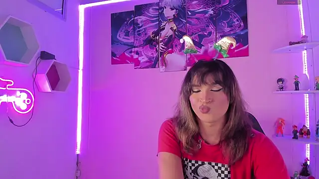 Snapshot of KylieVictoria chatting on 12-22-24, 04:39 KylieVictoria online show from 12-22-24, 04:39