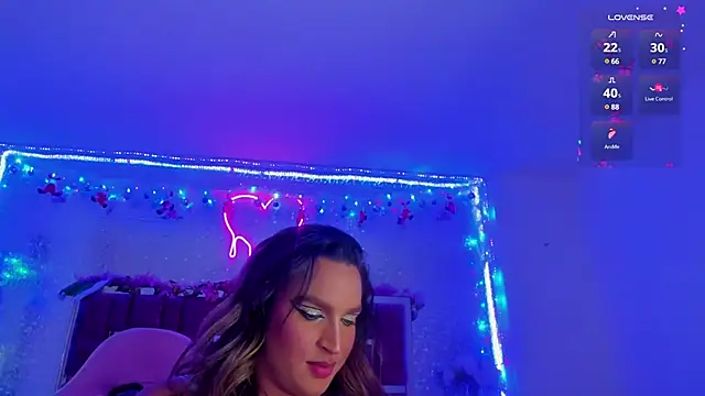 Snapshot of KylieVictoria chatting on 12-30-24, 07:48 KylieVictoria online show from 12-30-24, 07:48