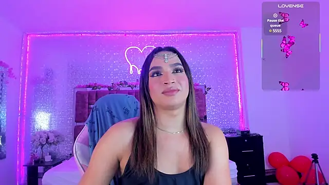 Snapshot of KylieVictoria chatting on 02-11-25, 04:44 KylieVictoria online show from 02-11-25, 04:44