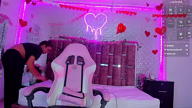 Snapshot of KylieVictoria chatting on 02-19-25, 10:45 KylieVictoria online show from 02-19-25, 10:45