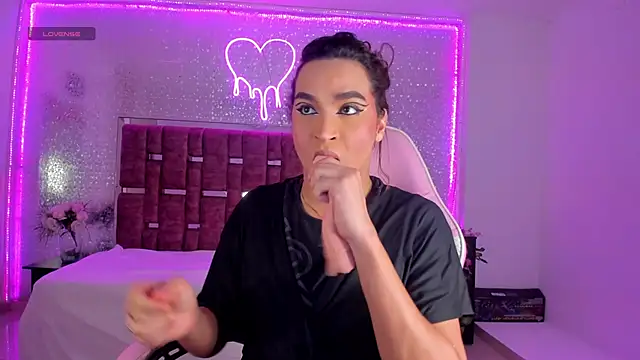 Snapshot of KylieVictoria chatting on 02-22-25, 05:23 KylieVictoria online show from 02-22-25, 05:23