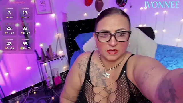 Ivonnee   online show from 02-03-26, 03:37