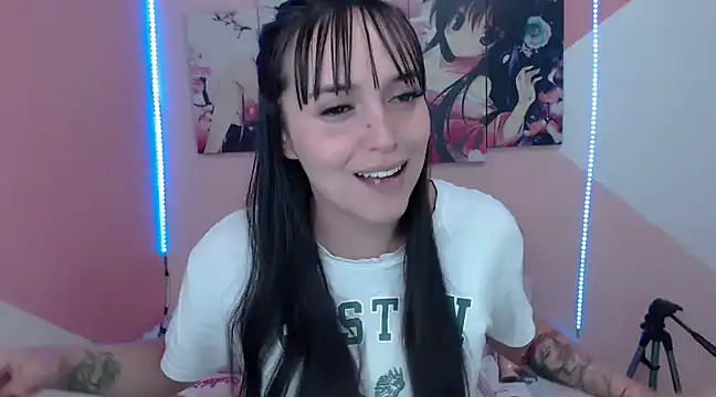 anyela bubble19  online show from 03-06-25, 08:37