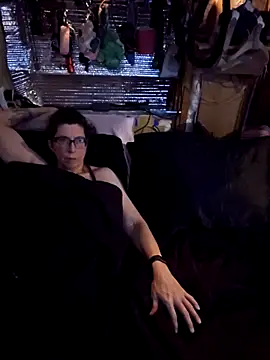 alienbunny online show from 01-13-25, 04:18