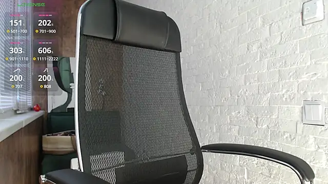 Snapshot of BB_Web chatting on 01-22-25, 03:31 BB Web online show from 01-22-25, 03:31