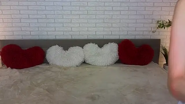 NovaBlissss online show from 03-05-25, 06:12