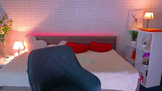 NovaBlissss online show from 04-26-26, 04:26