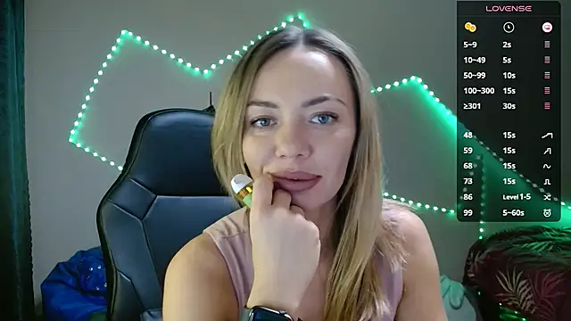 Snapshot of Daria_Spring chatting on 01-17-25, 06:02 Daria Spring online show from 01-17-25, 06:02