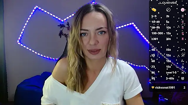 Snapshot of Daria_Spring chatting on 02-18-25, 05:42 Daria Spring online show from 02-18-25, 05:42