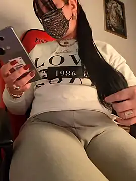 Snapshot of Lina_lolo chatting on 12-16-25, 06:24 Lina lolo online show from 12-16-25, 06:24