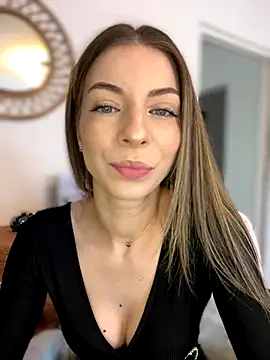 Mia Ethan online show from 10-25-25, 09:50
