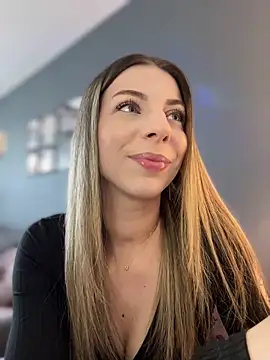 Mia Ethan online show from 04-27-26, 09:40