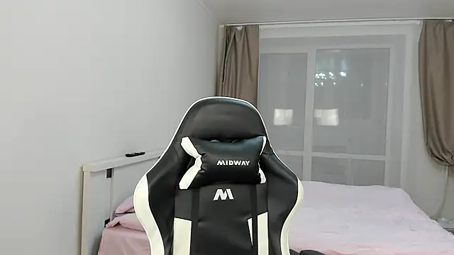 endlesssoffi online show from 12-23-24, 07:09