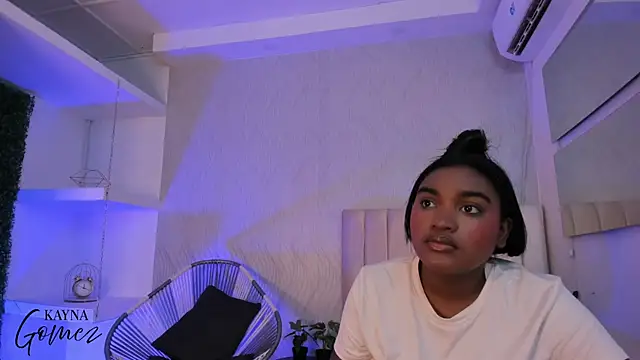 kayna gomez online show from 10-25-25, 07:30