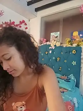 Snapshot of Milkdulce1 chatting on 06-15-26, 02:52 Milkdulce1 online show from 06-15-26, 02:52