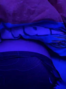 Snapshot of Hugo76578 chatting on 12-15-25, 01:48 Hugo76578 online show from 12-15-25, 01:48