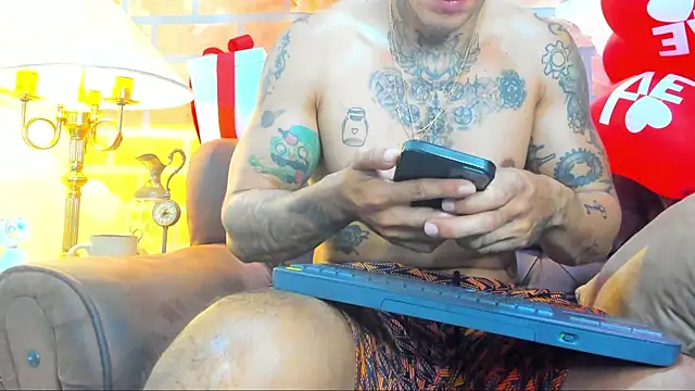 Dylanstonne online show from 02-09-25, 01:14