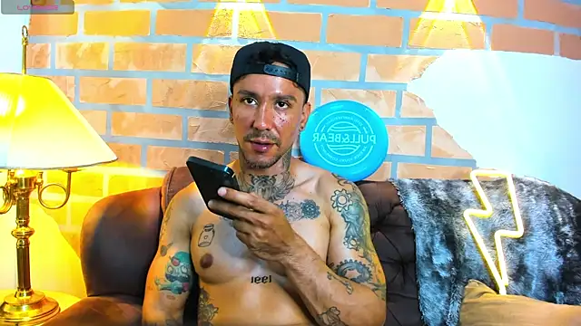 Dylanstonne online show from 03-12-25, 08:41