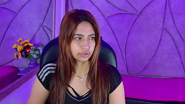 Tammy Blackk online show from 10-19-25, 03:18