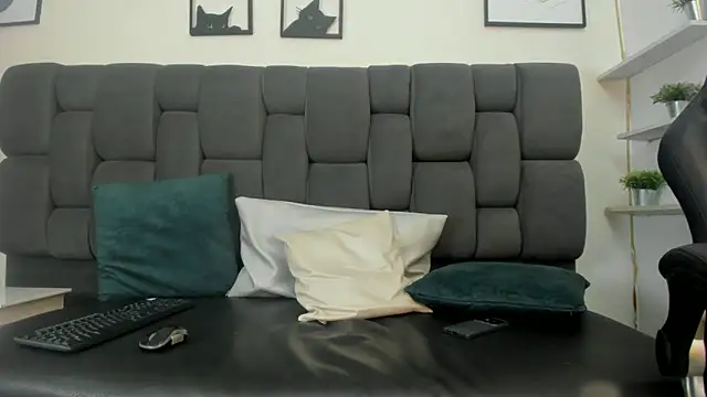 Yef Thin online show from 03-11-25, 04:32