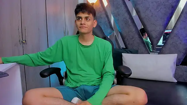 Yef Thin online show from 10-25-25, 03:14