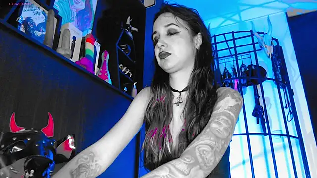 Snapshot of Carla_fcoxx chatting on 10-01-25, 11:38 Carla fcoxx online show from 10-01-25, 11:38