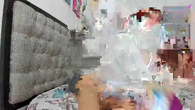 emi henao online show from 01-13-26, 07:52