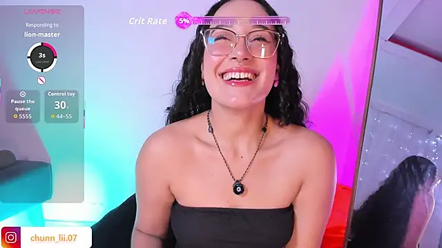 Snapshot of chunn_liioo chatting on 11-04-25, 12:32 chunn liioo online show from 11-04-25, 12:32