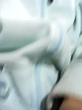 Pink Jazmin online show from 12-20-24, 03:36