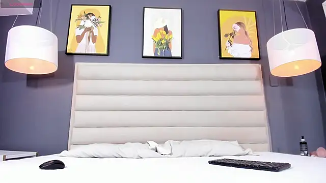 Snapshot of KyleDoom chatting on 12-02-25, 12:10 KyleDoom online show from 12-02-25, 12:10