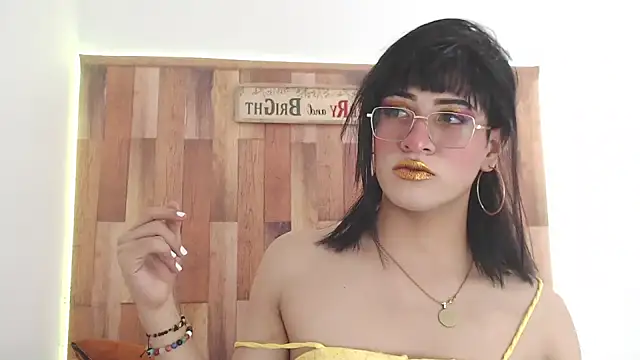 Raven Whisper online show from 12-28-24, 02:32